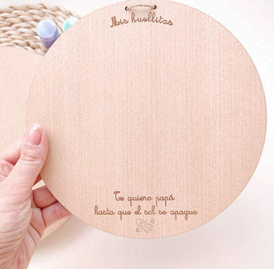 Placa huellas familia