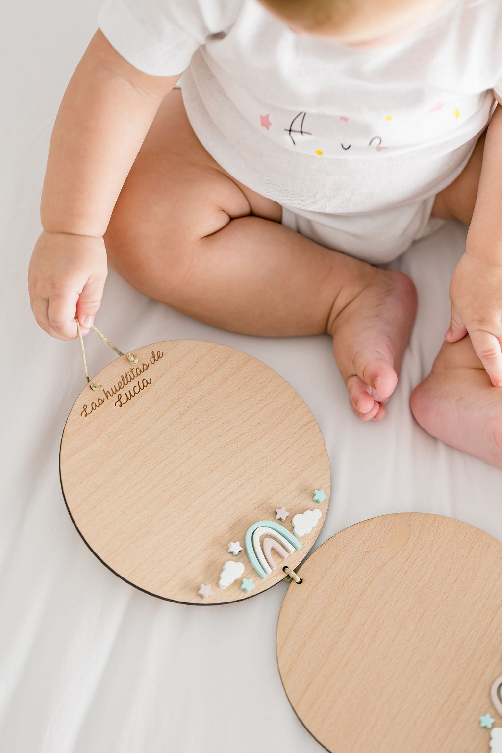 Plaquita Huellas bebé a color